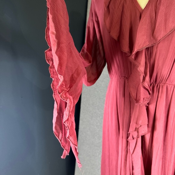 Women’s Zara NWT Ruffled Georgette Midi Lined Dress Slit In From Hem To Knee - Picture 4 of 12